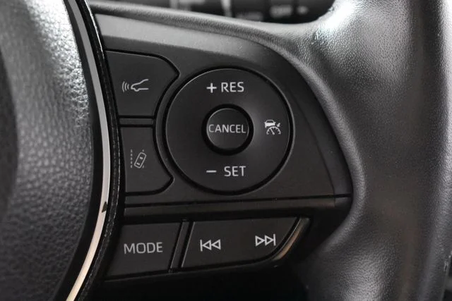 Used 2021 Black Toyota XLE Premium image 25