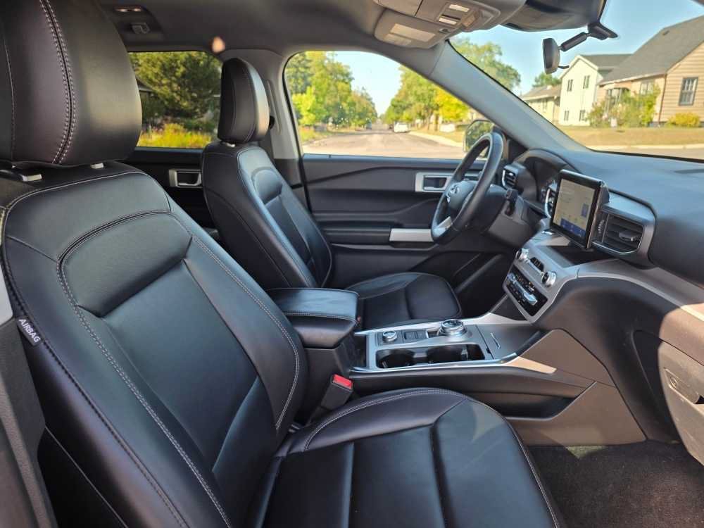 Used 2024 Carbonized Gray Metallic Ford XLT image 8