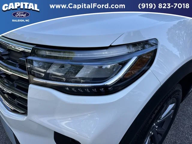 Used 2025 White Ford Active image 11