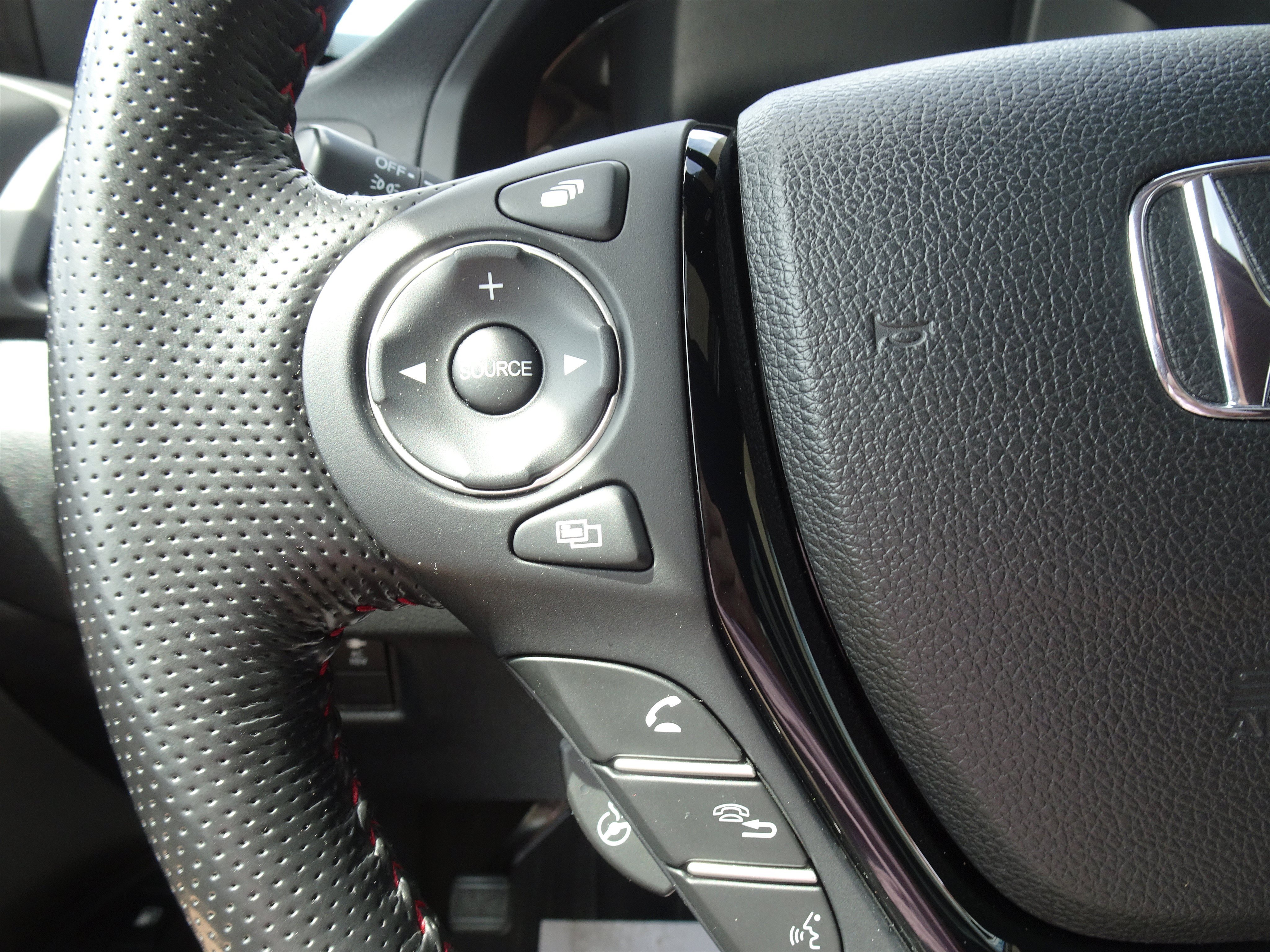 Used 2023 Crystal Black Pearl Honda Black Edition image 21