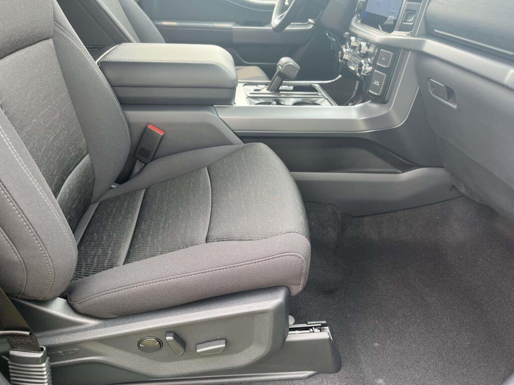 New 2026 Antimatter Blue Metallic Ford XLT image 20