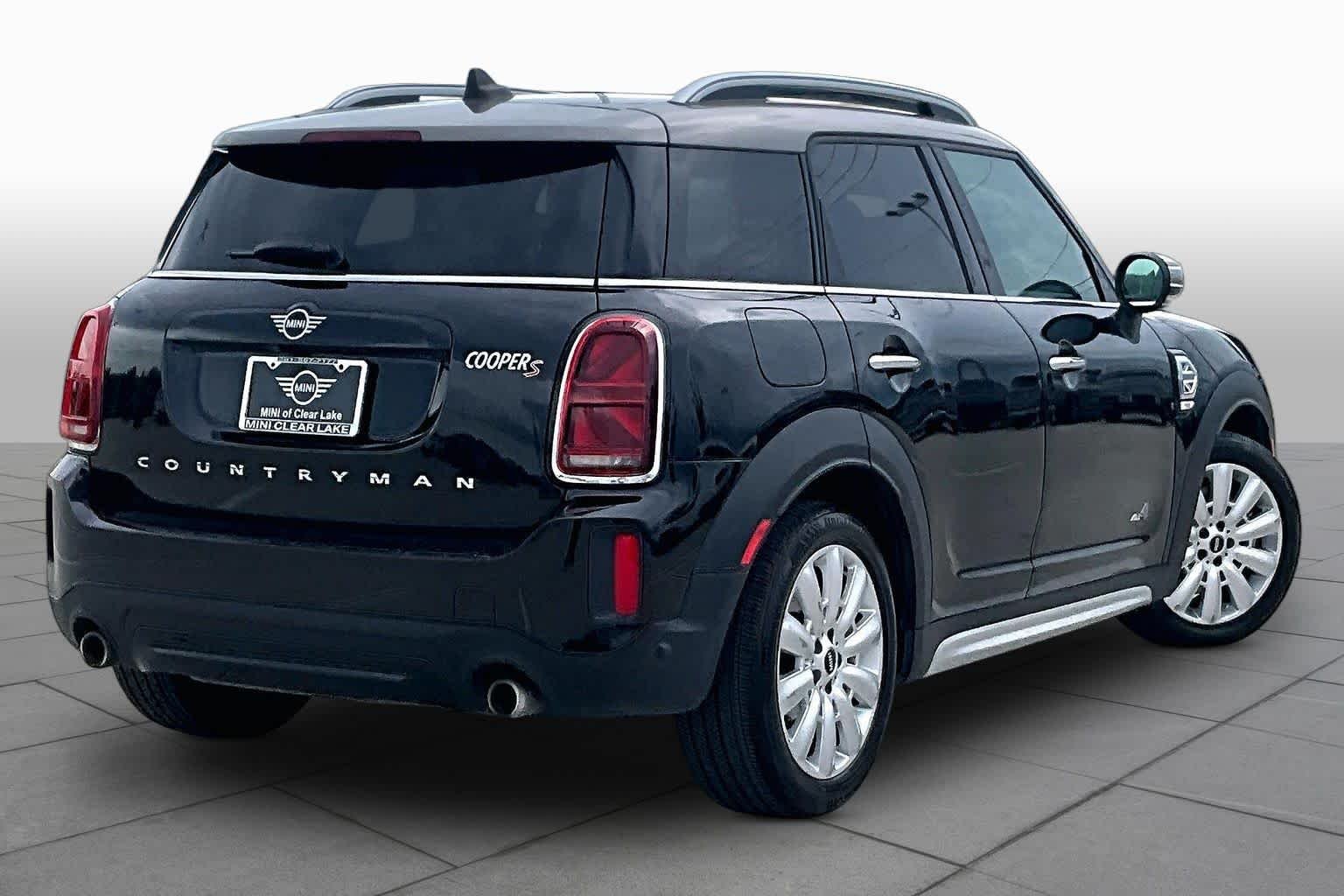 Used 2022 Midnight Black Metallic MINI Cooper S image 12