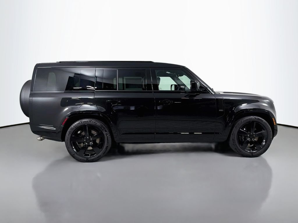 New 2026 Santorini Black Land Rover V8 image 4