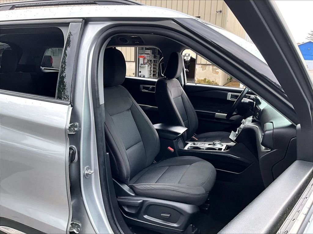 Used 2022 Silver Metallic Ford XLT image 11