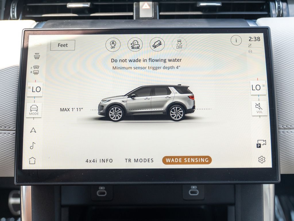 Used 2025 Silver Land Rover SE image 28