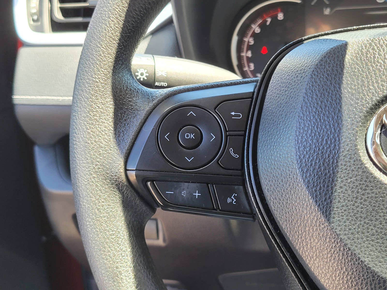 Used 2025 Red Toyota XLE image 25
