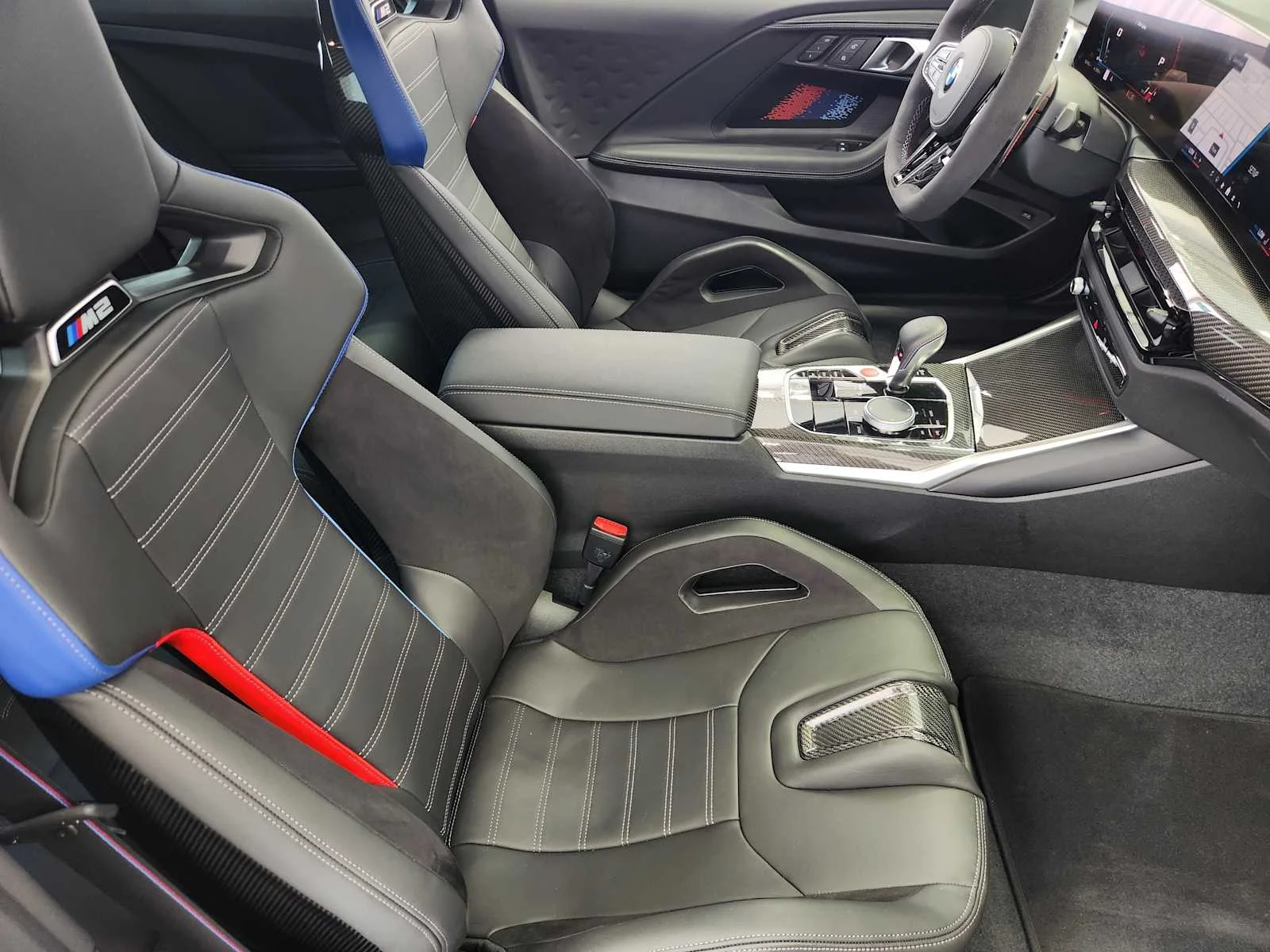 Used 2025 Black Sapphire Metallic BMW  image 11