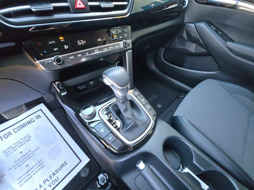 Used 2024 Black Kia S image 18