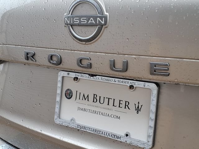 Used 2025 Silver Nissan SL Intelligent AWD image 25