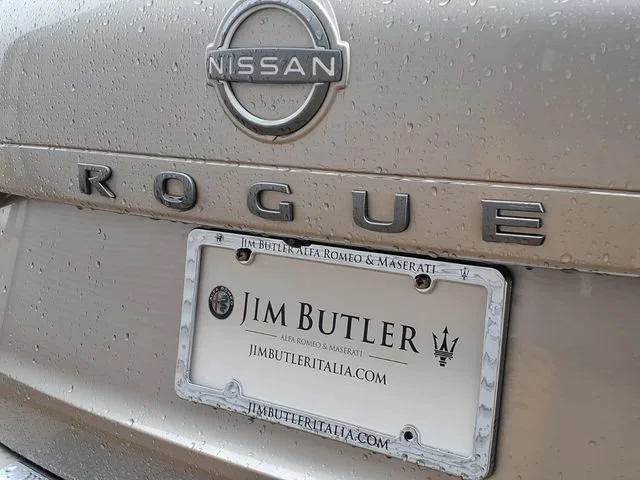 Used 2025 Silver Nissan SL Intelligent AWD image 25