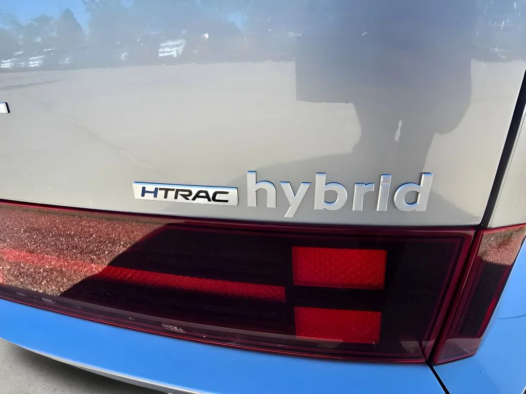 Used 2026 Shimmering Silver Hyundai SEL image 29