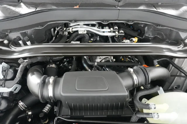 New 2027 Avalanche Gray Ford Platinum™ image 37