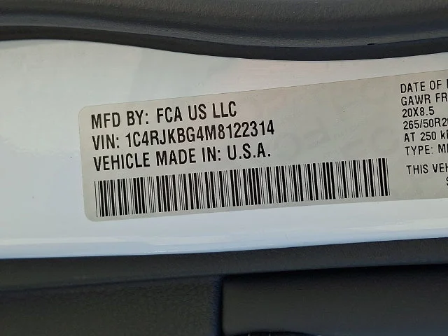 Used 2021 White Jeep Limited image 27