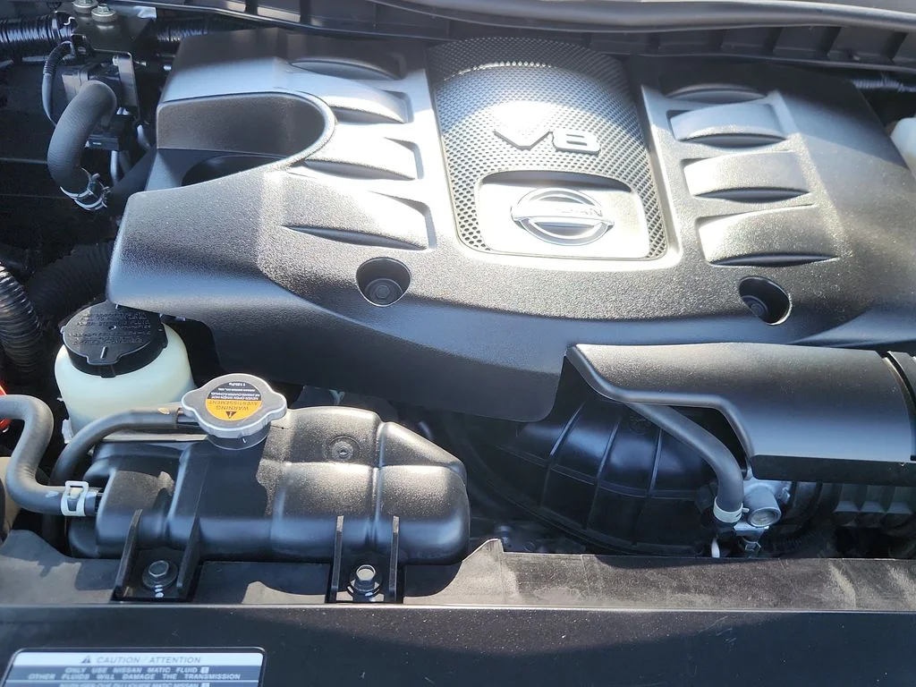 Used 2022 Gray Nissan SL image 16