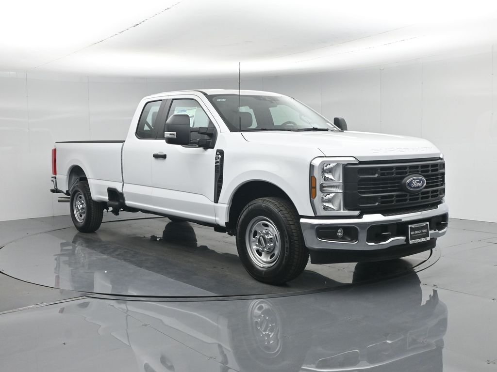 New 2026 Oxford White Ford XL image 54