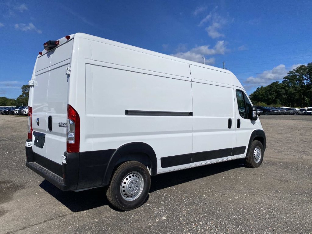 New 2026 Bright White Clear-Coat Exterior Paint RAM High Roof image 3