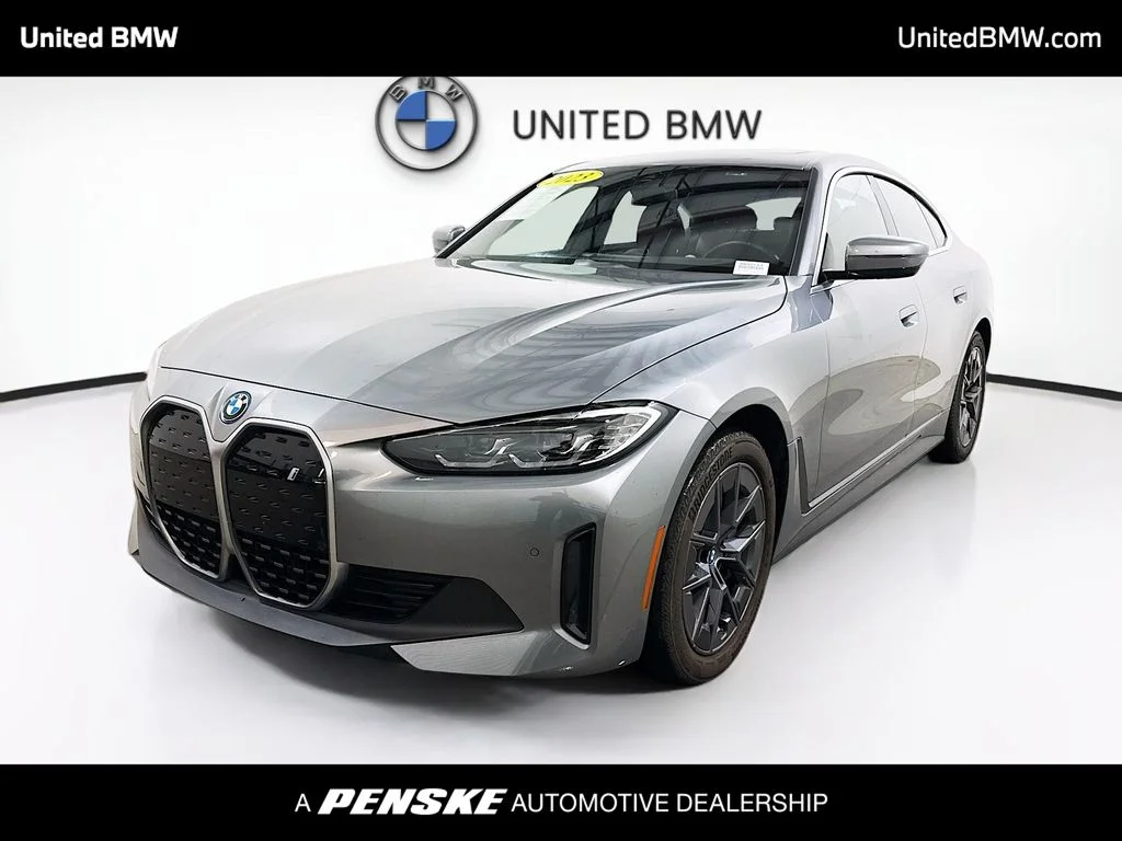2023 BMW i4 eDrive35's photo