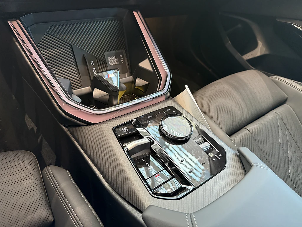 New 2026 Vegas Red Metallic BMW 30 xDrive image 10