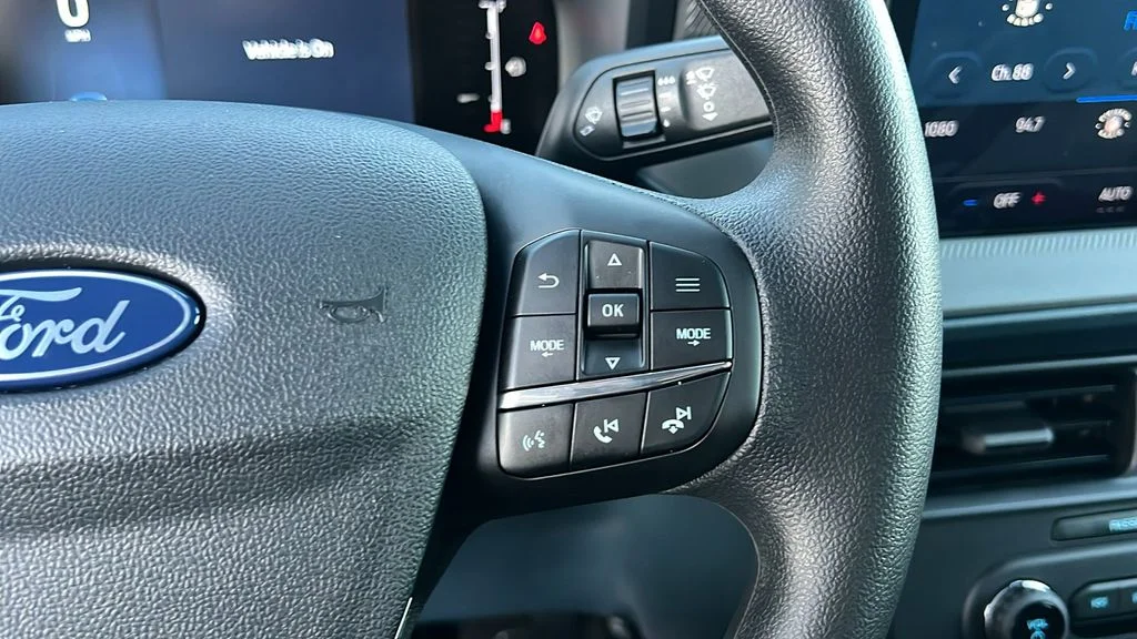 New 2025 Carbonized Gray Metallic Ford XLT image 18
