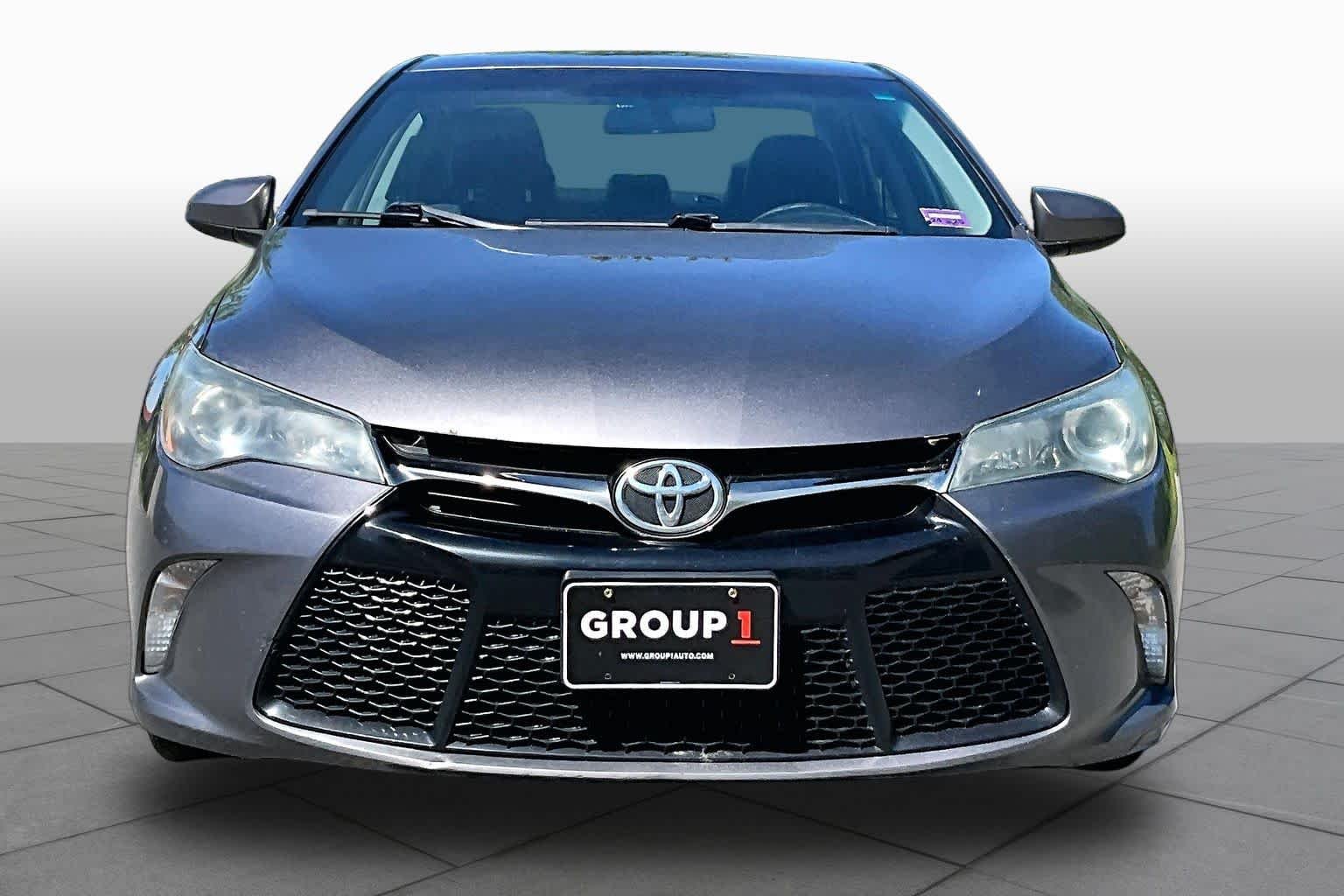 Used 2015 Predawn Gray Mica Toyota SE image 4