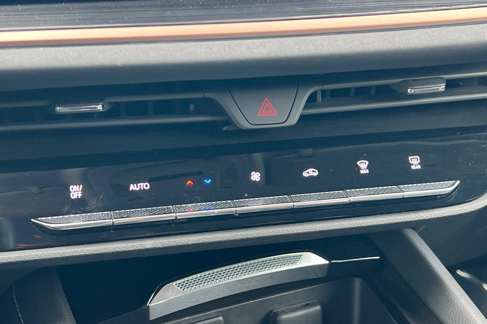 2024 Buick Envision Sport Touring - Photo 19