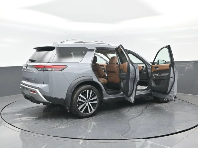 Certified Used 2024 Boulder Gray Pe Nissan Platinum image 32
