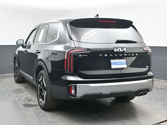 Used 2024 Ebony Black Kia EX image 7