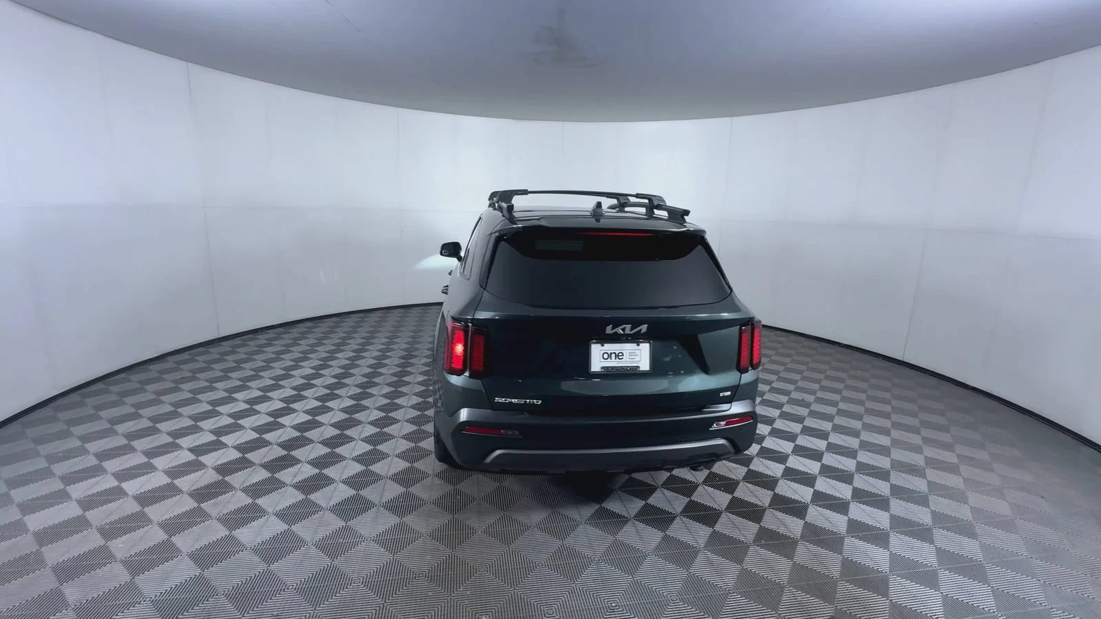 Used 2023 Aruba Green Kia X-Line EX image 7
