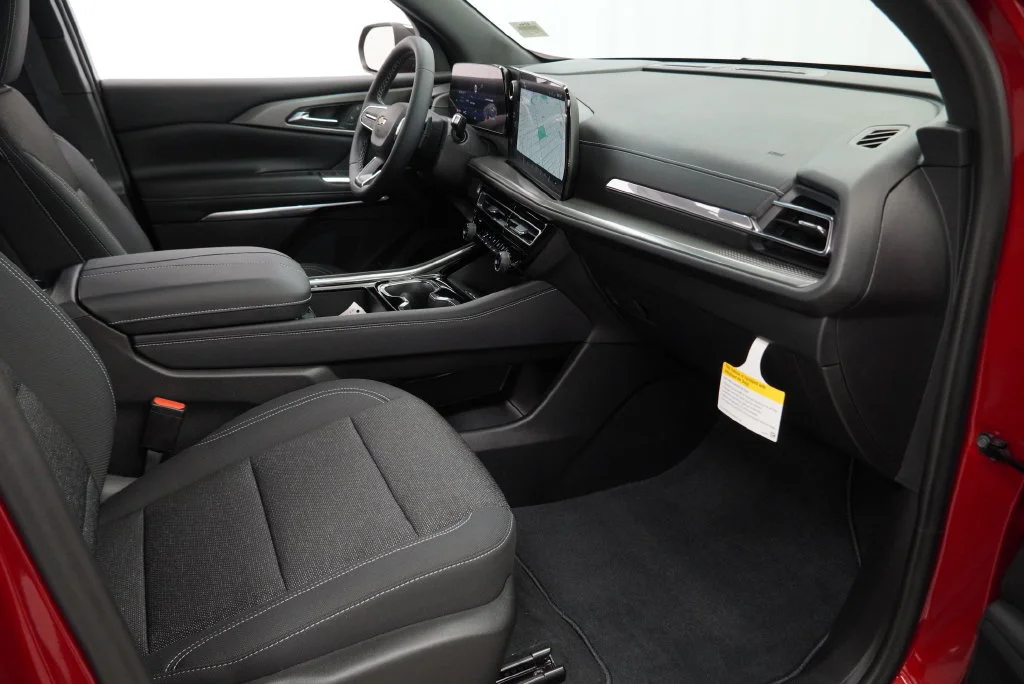 New 2027 Radiant Red Tintcoat Chevrolet LT image 30