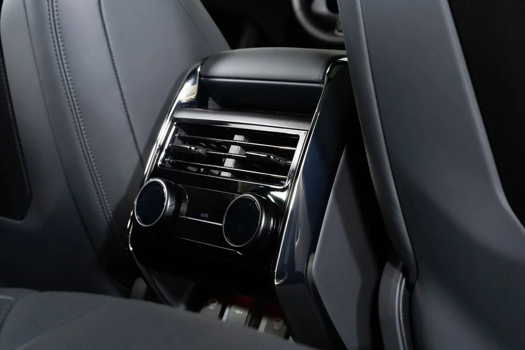 Used 2025 Black Land Rover SV Edition Two image 32