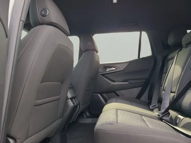 New 2027 Summit White Chevrolet LT image 11