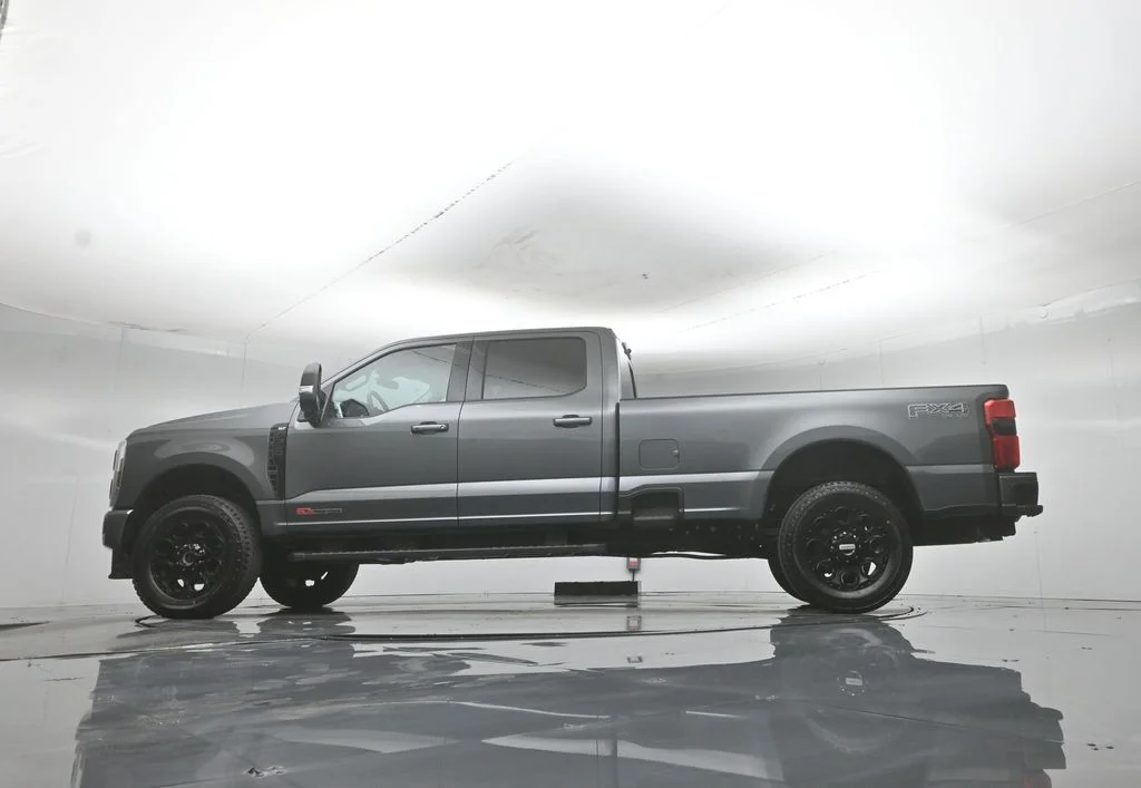 New 2026 Carbonized Gray Metallic Ford XLT image 53