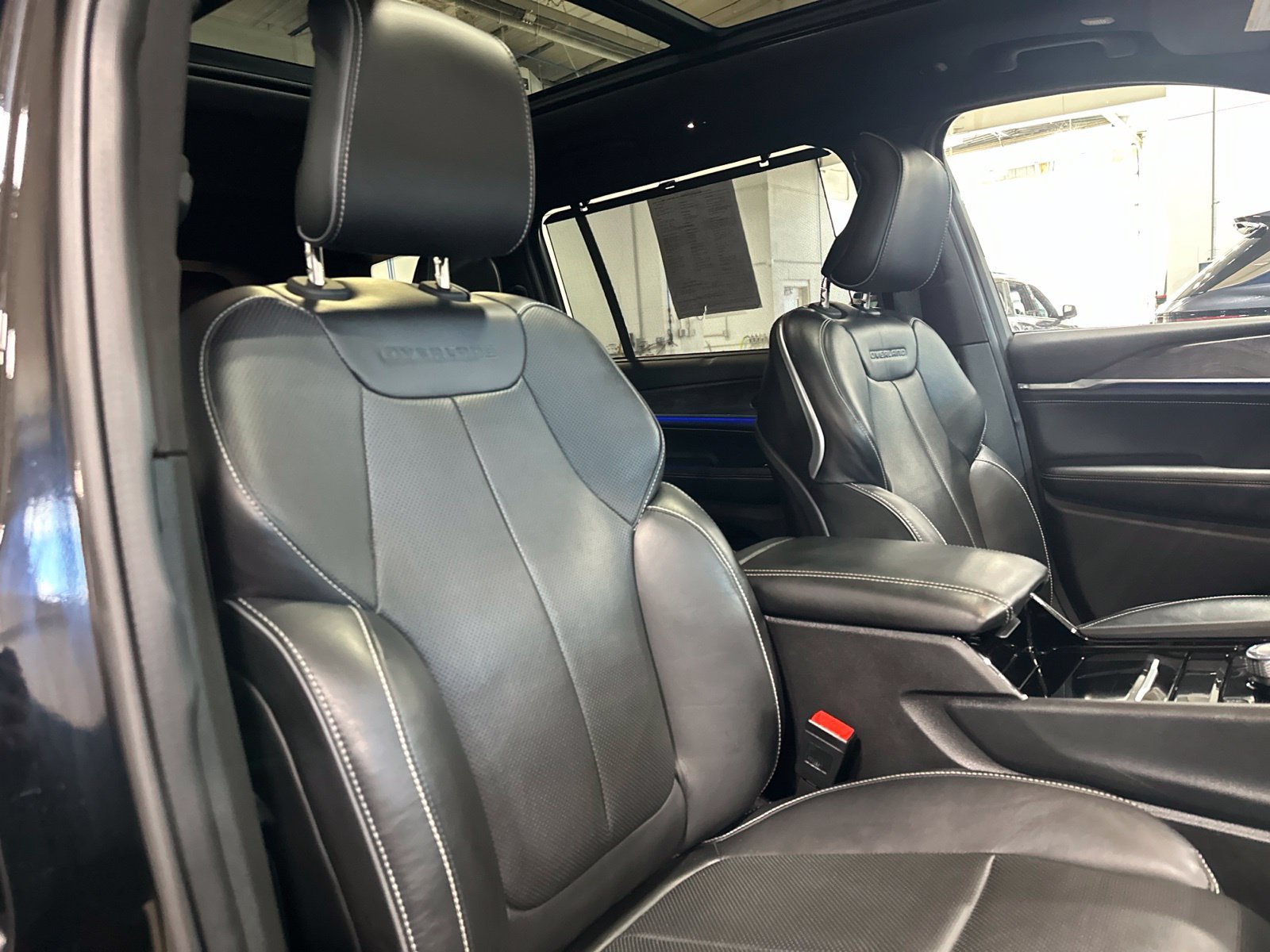 Used 2023 Black Jeep Overland image 45