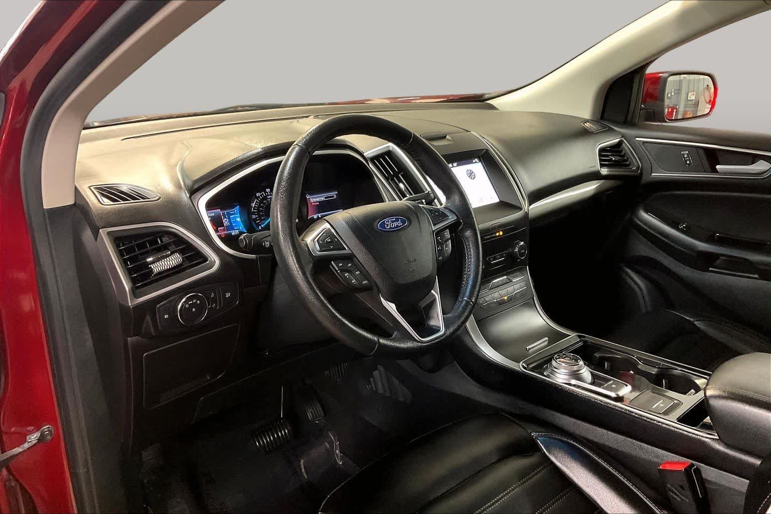 Used 2019 Ruby Red Metallic Tinted Clearcoat Ford SEL image 17