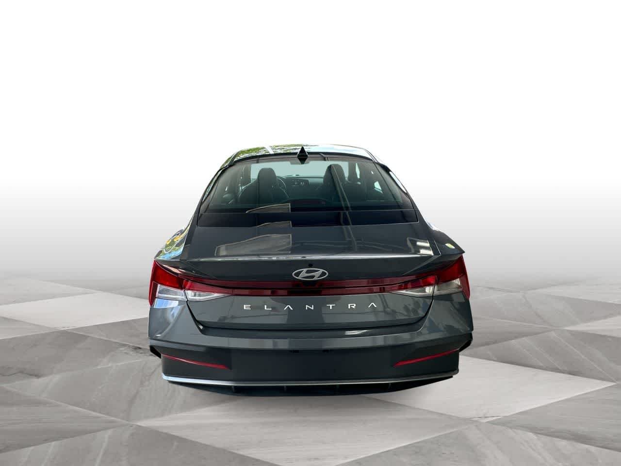 2026 Hyundai Elantra SE - Photo 7