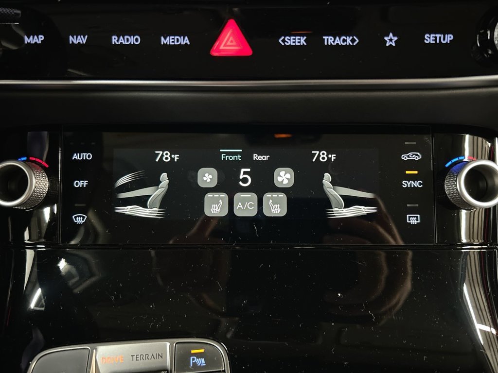 New 2026 Alta White Genesis 2.5T image 27