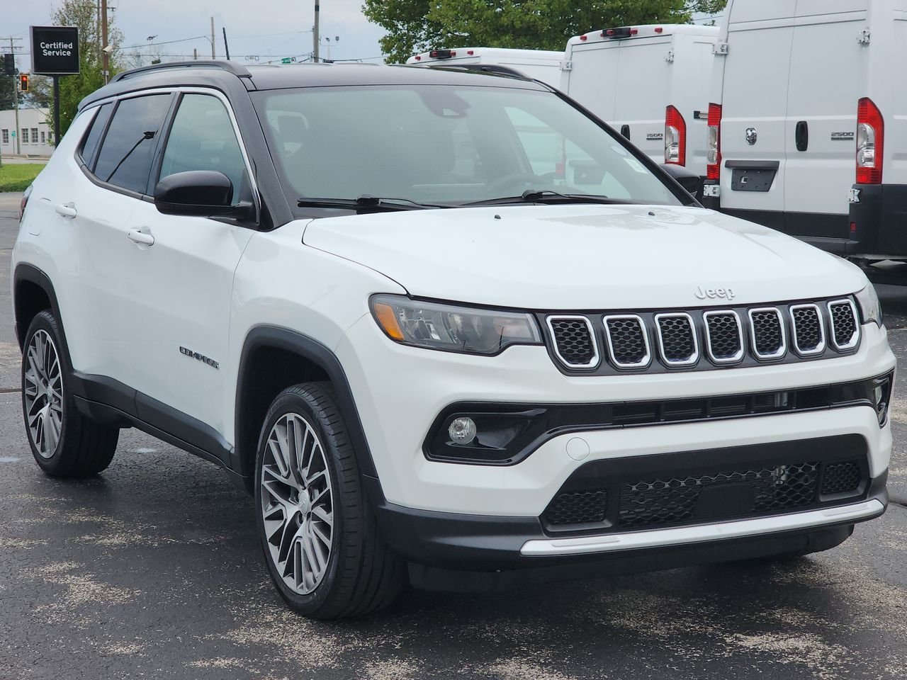 2023 Jeep Compass Limited 4X4's photo