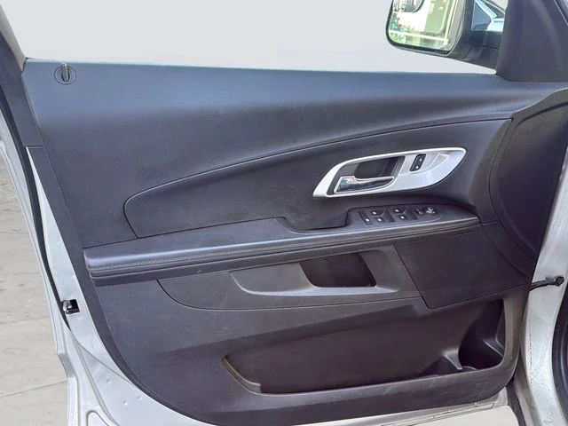 Used 2016 Gold Chevrolet LTZ image 19