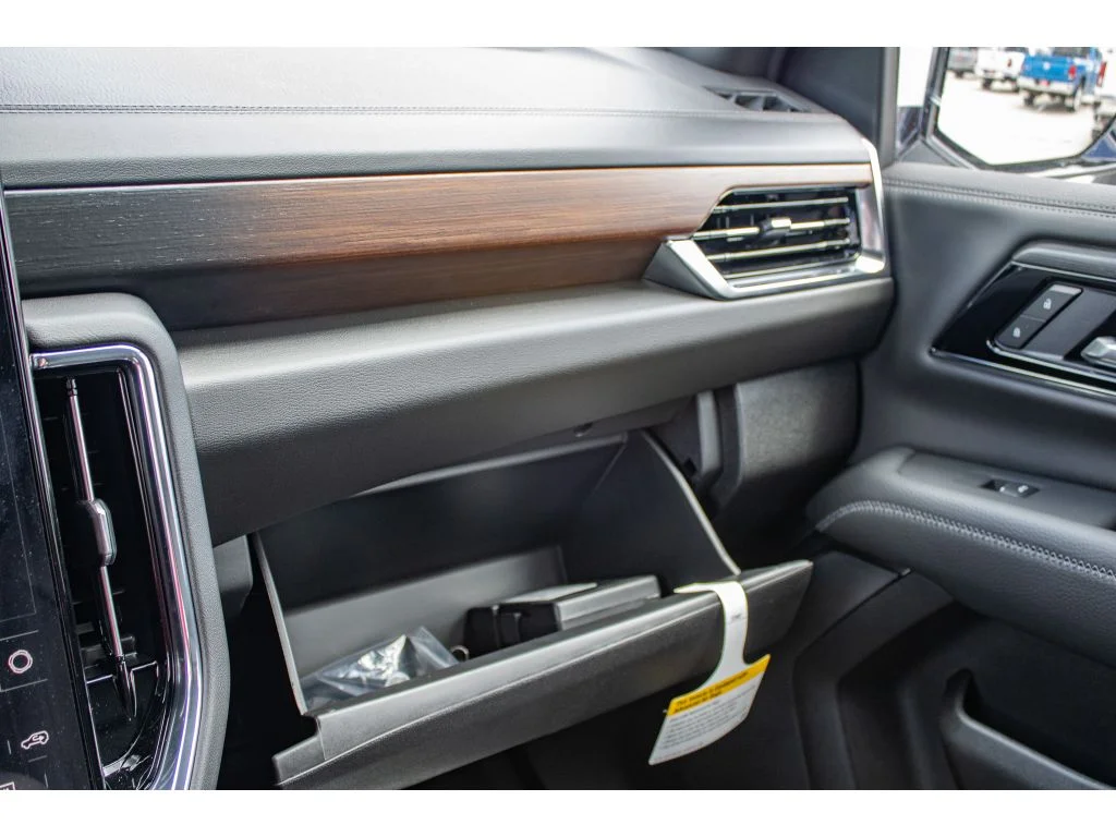 2026 GMC Yukon Denali - Photo 58