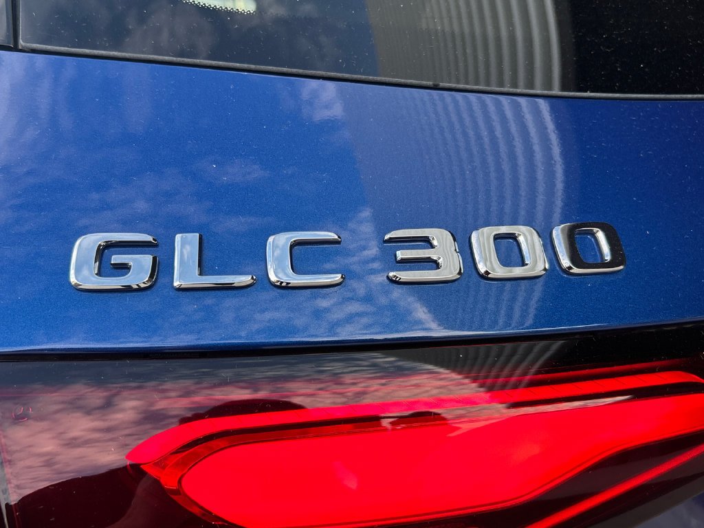 New 2026 Starling Blue Metallic Mercedes-Benz GLC 300 image 67