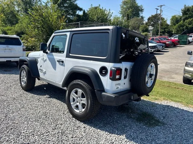 Used 2019 White Jeep Sport S image 4