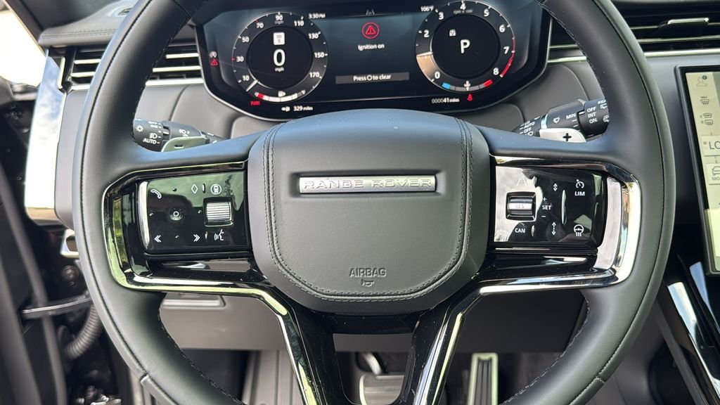 New 2026 Santorini Black LAND ROVER Dynamic SE image 11