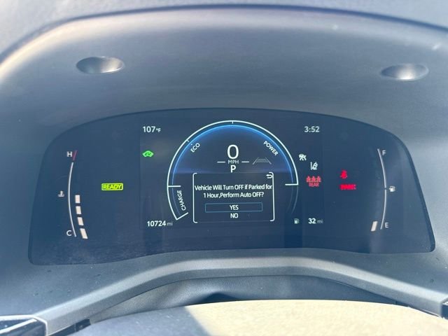 2025 Toyota Camry SE - Photo 19