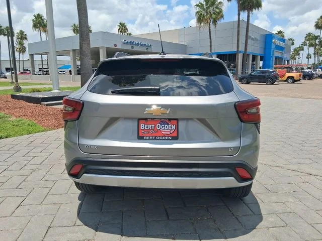 Used 2024 Gray Chevrolet LT image 5