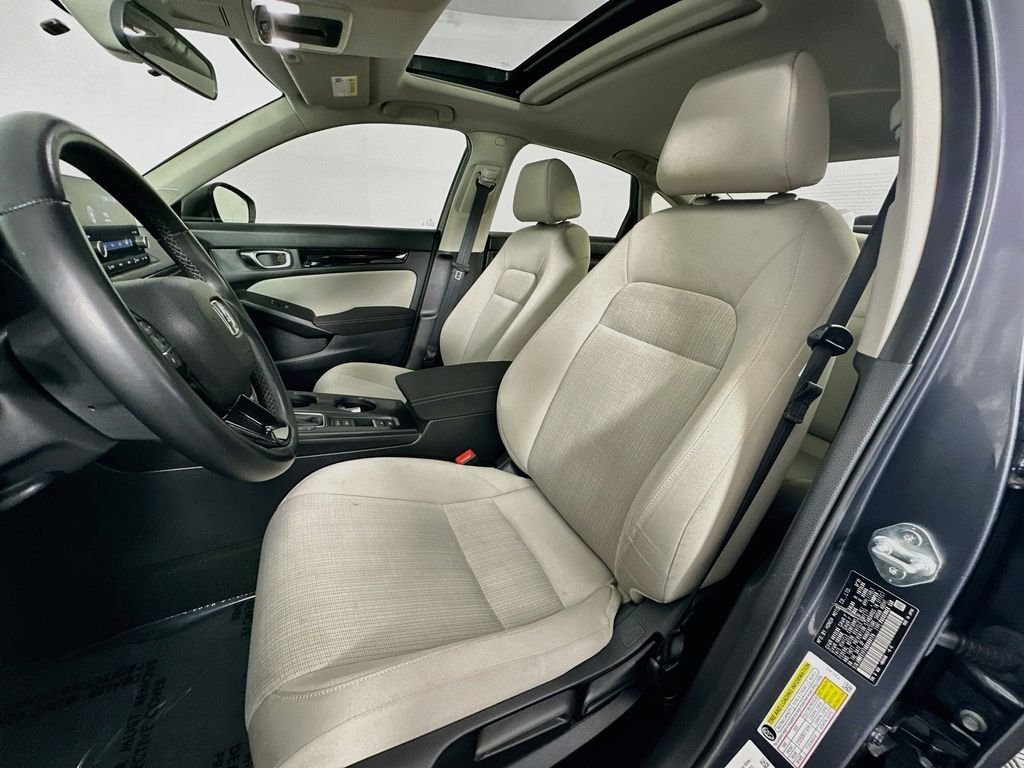 Used 2022  Honda EX image 21