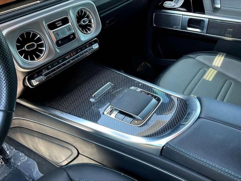 Used 2025  Mercedes-Benz G 580 image 17