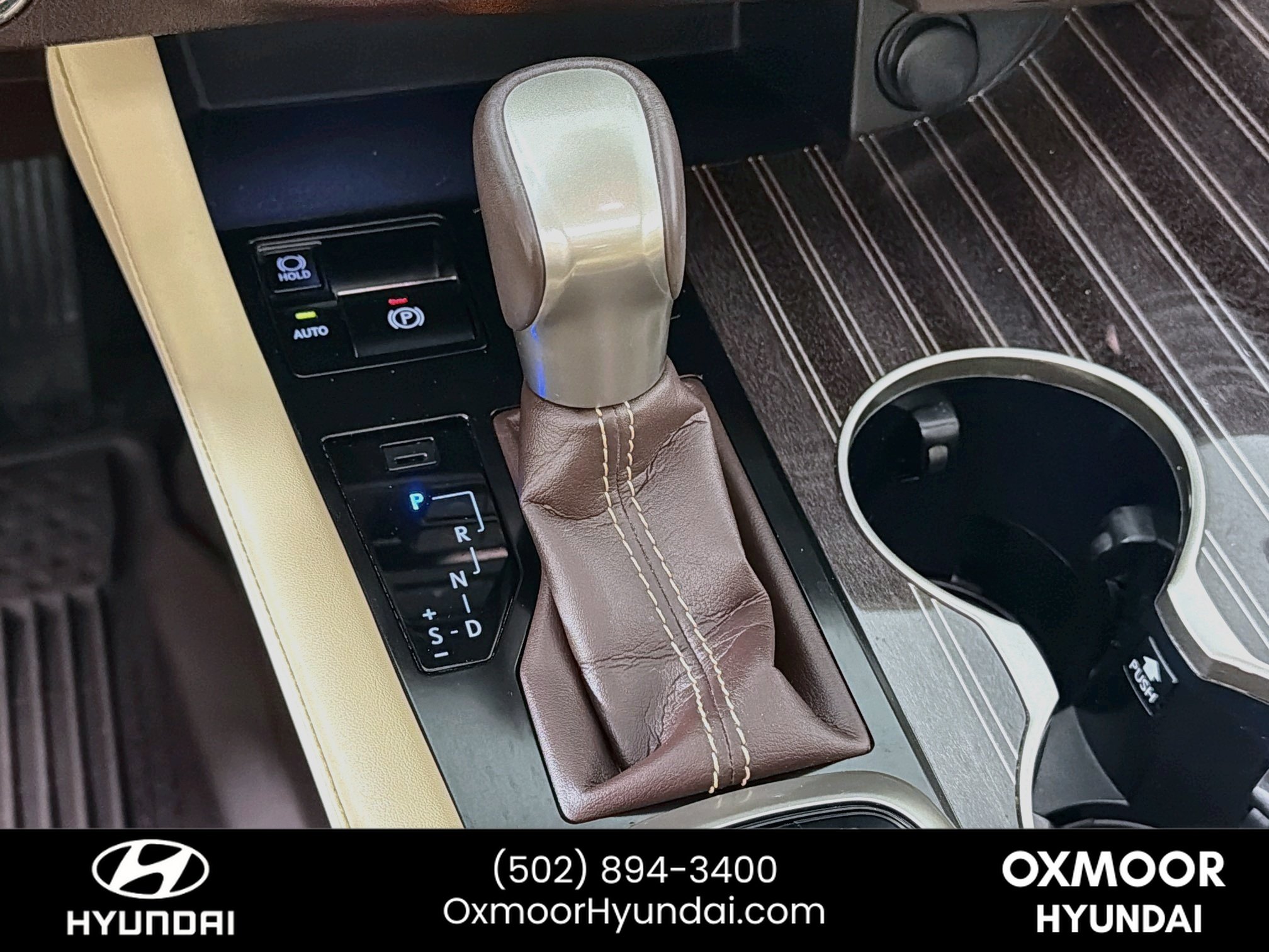 Used 2017 Eminent White Pearl Lexus Base image 17