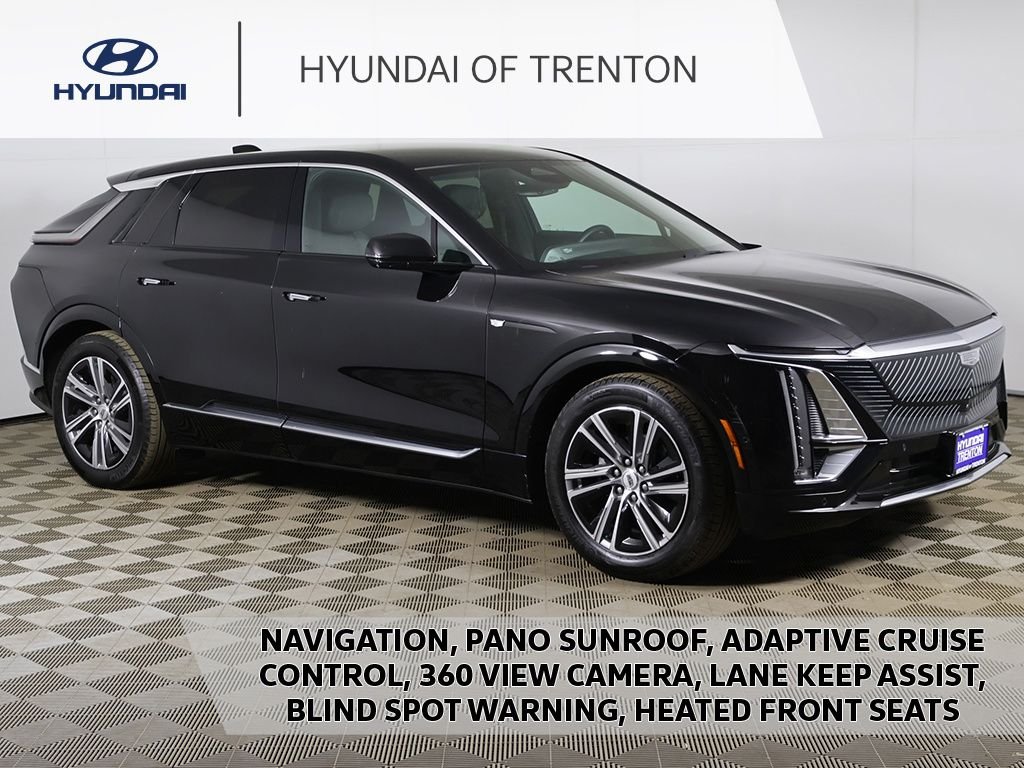 2024 Cadillac Lyriq Luxury 1 RWD's photo
