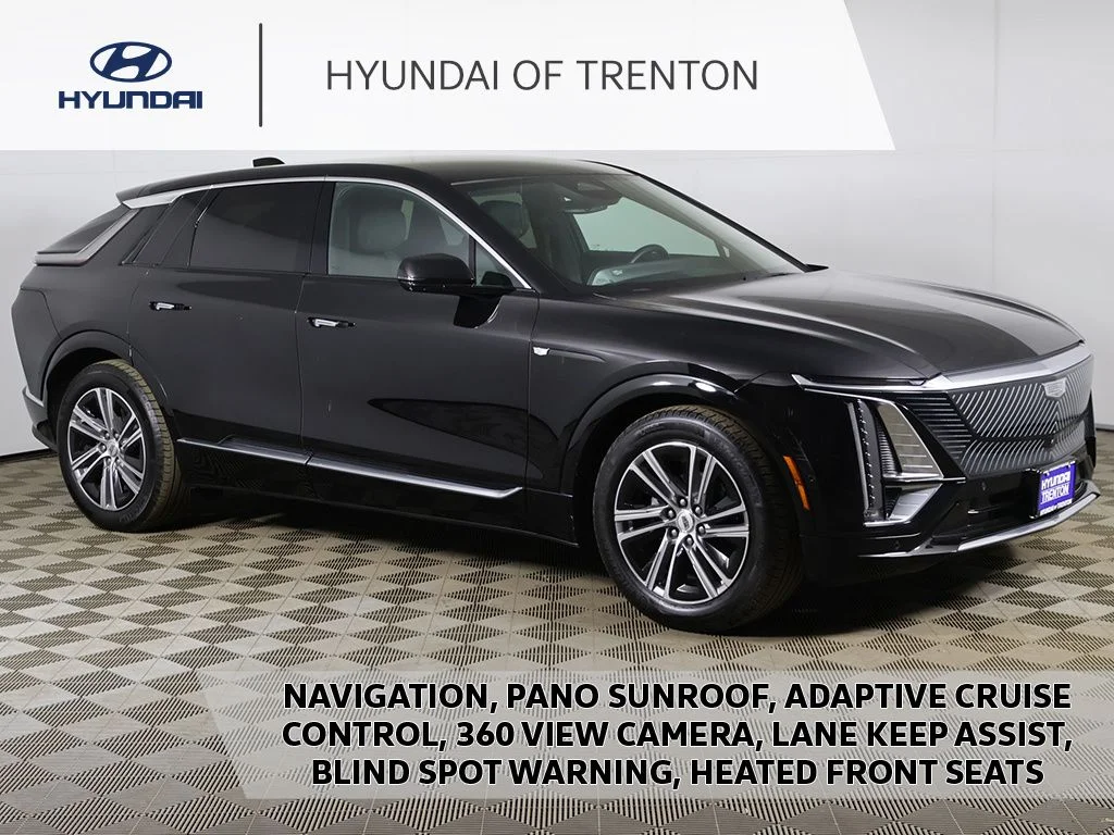 2024 Cadillac Lyriq Luxury 1 RWD's photo