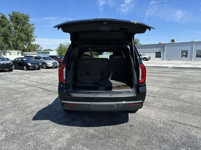 Used 2021 Black GMC SLT image 22